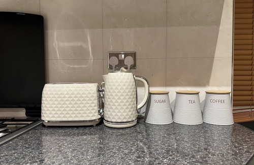 Barnhill Apartment | Cedar Wembley Park Serviced Apartments by Edens