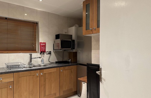 Barnhill Apartment | Cedar Wembley Park Serviced Apartments by Edens