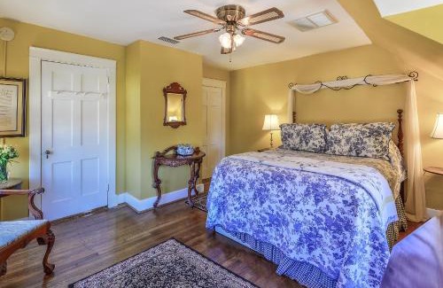 Williamsburg Bed & Breakfast | Cedars of Williamsburg Bed & Breakfast