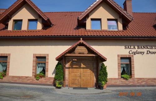 Chojnow Bed & Breakfast | Ceglany Dworek