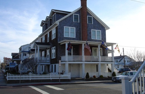 Ocean City Apartment | Celebrate Ocean City's 150th Anniversary! Stay in a 1928 Cottage in Old Town!