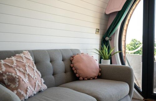 Welshpool House | Celyn