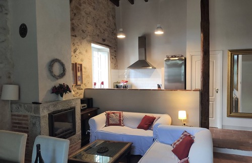 Miraflores de la Sierra House | Centenary Villa on the edge of mountain village near Madrid