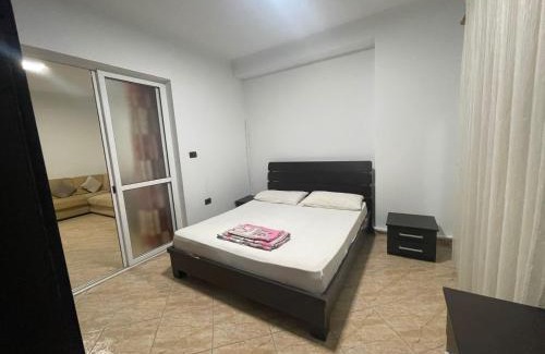 Mbrostar-Urë Apartment | Center apartament