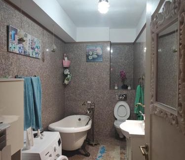 Constanta Apartment | Center CT, 5min to Neversea