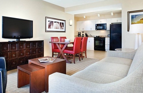 The Point Resort | Center of Newport and the boat show