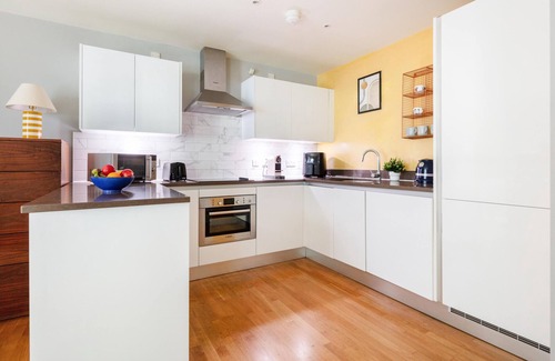 Westminster Apartment | Central 1BR in Westminster by Buckingham Palace