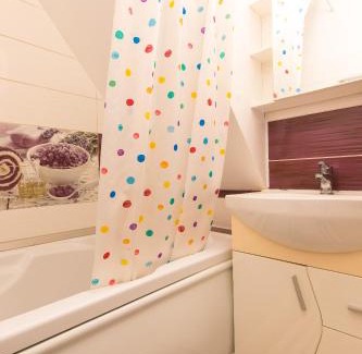 Bucharest City-Centre Villa | Central 2-Bedroom House with Shared Courtyard near Old Town Bucharest