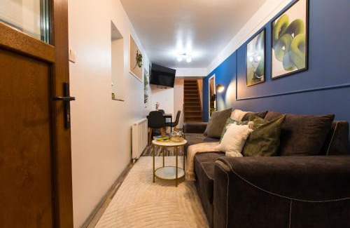 Bucharest City-Centre Villa | Central 2-Bedroom House with Shared Courtyard near Old Town Bucharest