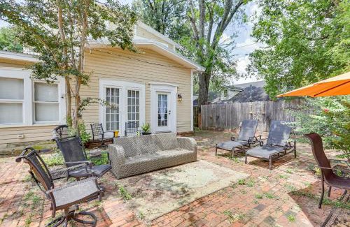 Albany House | Central Albany Home with Covered Porch and Patio!