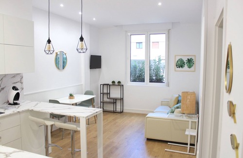 Gros Apartment | CENTRAL AND NEAR THE SEA by www.SanSebastianApartments.es