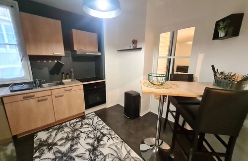 Saint Nicolas - Charles III - Ville vieille - Trois Maisons - Leopold Apartment | Central and quiet apartment, near Stanislas Square