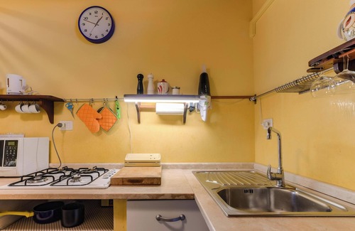 Alghero City Centre Apartment | Central Apartment "Alghero San Francesco" with A/C & Wi-Fi