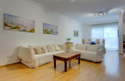 Paceville Apartment | Central Apartment in St Julian's, Perfect for Families