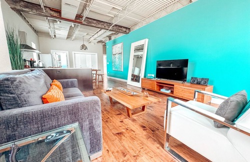 Downtown Greensboro Apartment | Central Apt: Xbox S, Walk to Tanger & Coffee Shop + Amenities