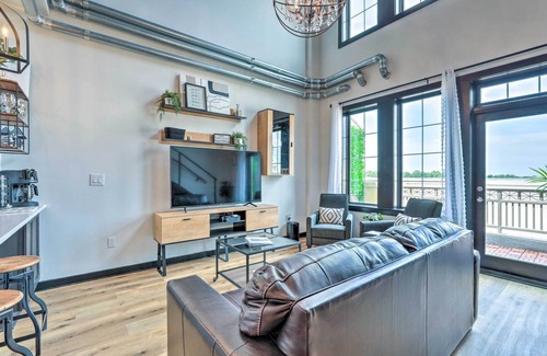 Atlantic Station Area Apartment | Central Atlantic Station Loft in Walkable Location
