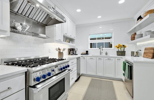 Old West Austin House | Central Austin home located minutes to UT & downtown