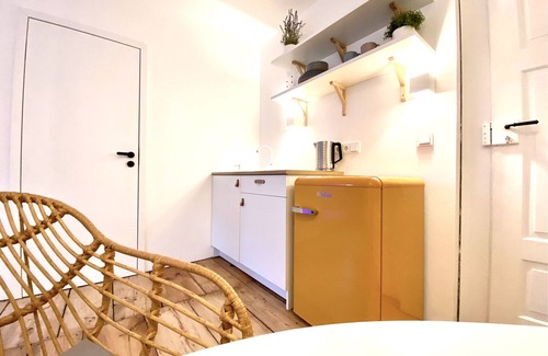Hof Apartment | Central | Cozy | Digitaler Check-in
