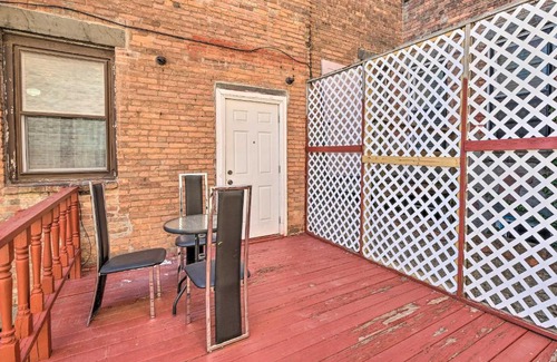 Mansion Area Apartment | Central Dtwn Albany Apt - Walk to Cafes and Museums!