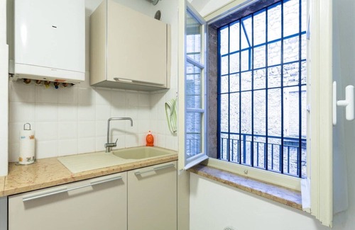 Torri del Benaco Apartment | CENTRAL ELEGANT APARTMENT WITH PRIVATE PARKING