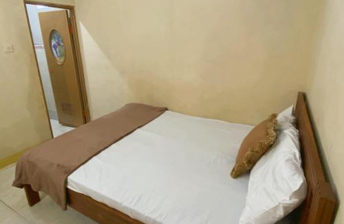 Karimunjava Hotel | Central House Karimunjawa Mitra RedDoorz