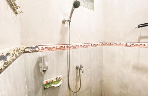 Karimunjava Hotel | Central House Karimunjawa Mitra RedDoorz