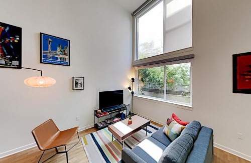 Wallingford Apartment | Central Loft