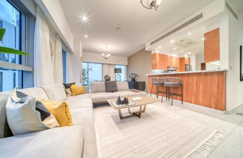 DIFC Apartment | Central Park Towers, City View - DIFC - Mint Stay