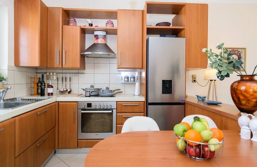 Nea Chora Apartment | Central Penthouse in quiet neighborhood near sandy beach
