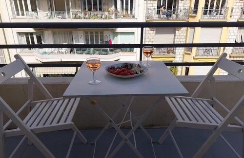 Thiers Apartment | Central Rossini Flat with Balcony