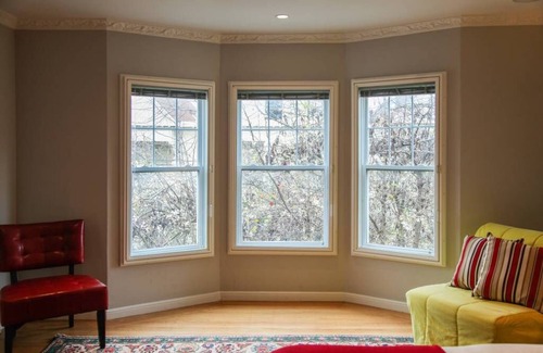 Eureka Valley Apartment | Central San Francisco Top Floor Jewel Box, Parking, Laundry