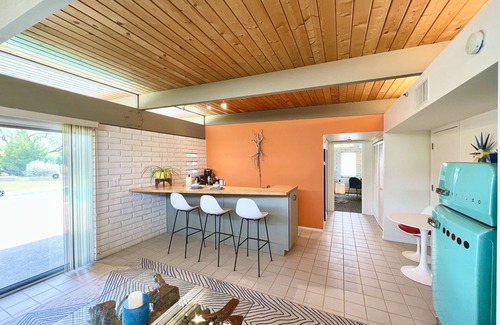 Central Scottsdale House | Central Scottsdale Modern Midcentury Frank Lloyd Wright Inspired with Pool