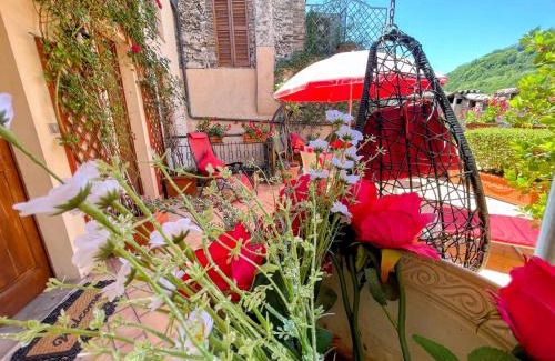 Spoleto Apartment | Central Spoleto apartment with large sunny terrace with views
