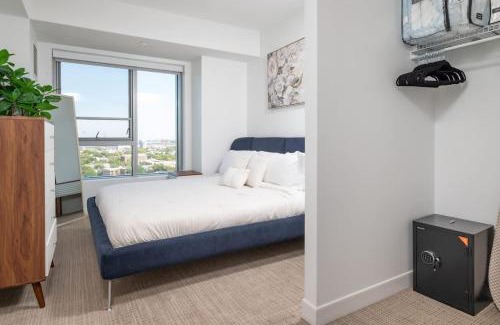 Central Square Apartment | Central Square 3BR Condo with Downtown View Gym and Parking