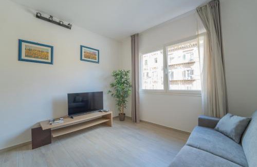 Corso dei Mille - Sant'Erasmo Apartment | Central Station Apartment 24