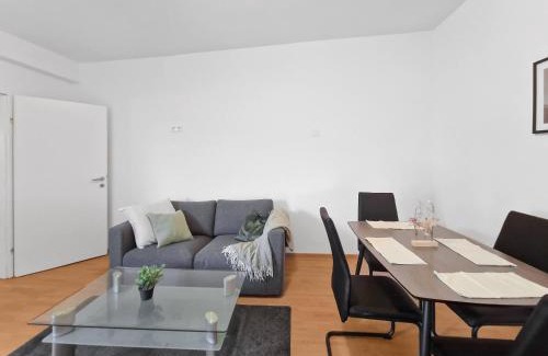 Stockerau Apartment | Central Stockerau View 2 BR for 4