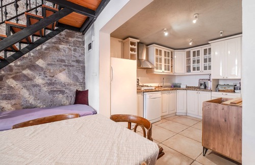 Ayvalik City Center House | Central Stone Loft - 2 mins Beach - 5 mins Marina