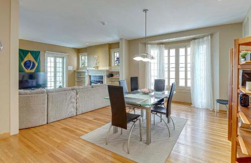 Central West End Apartment | Central West End Condo Less Than 1 Mi to Forest Park!