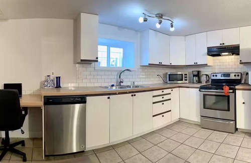 South Central House | Central with everything you need and more
