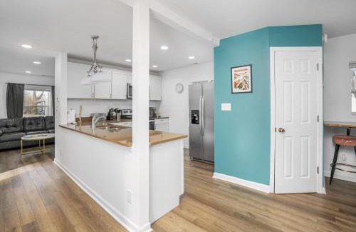 Near Northside House | Centrally Located 3BD Urban Oasis