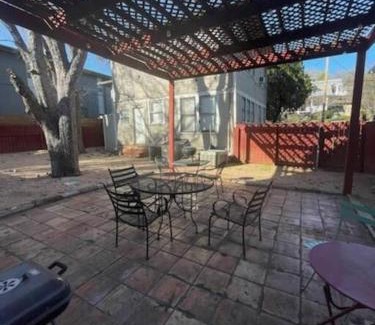 Clarksville Apartment | Centrally located Cozy Tiny Loft, Near ACL, SXSW, Zilker, 6th Street