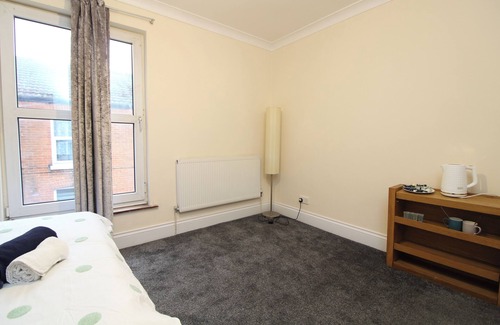 Shirley House | Centrally located double room