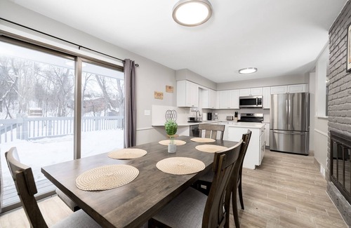Minnetonka House | Centrally located home in Minnetonka with great outdoor space!