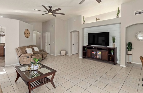 Superstition Springs House | Centrally located lakefront home in Mesa, AZ