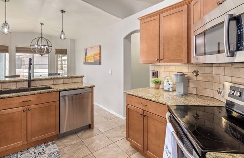 Superstition Springs House | Centrally located lakefront home in Mesa, AZ