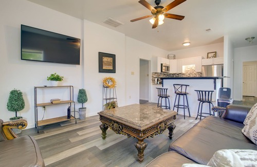 Uptown Cottage | Centrally Located Memphis House: 2 Mi to Beale St!