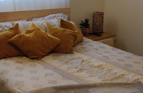 Albuquerque House | Centrally located, roomy house with large front & backyard near park