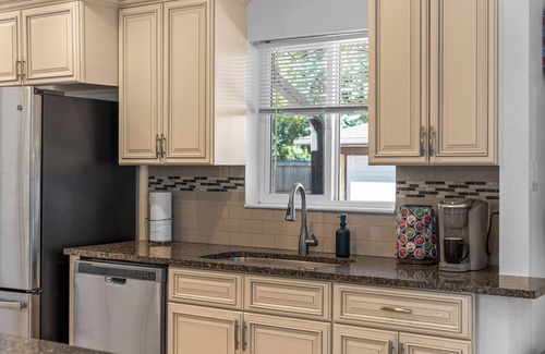 Creighton House | Centrally Located Spacious Home for Big Groups Near Red Rocks, Hiking, Colleges