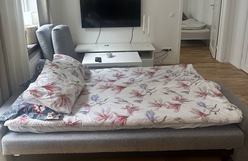 Uppsala Apartment | Centralt Belägen Lägenhet med en Stor Uteplats