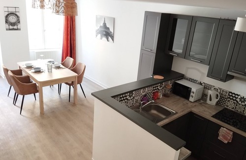 Morlaix Apartment | Centre-ville & Jardin, 4 Personnes Duplex de 80m², 2 Chambres